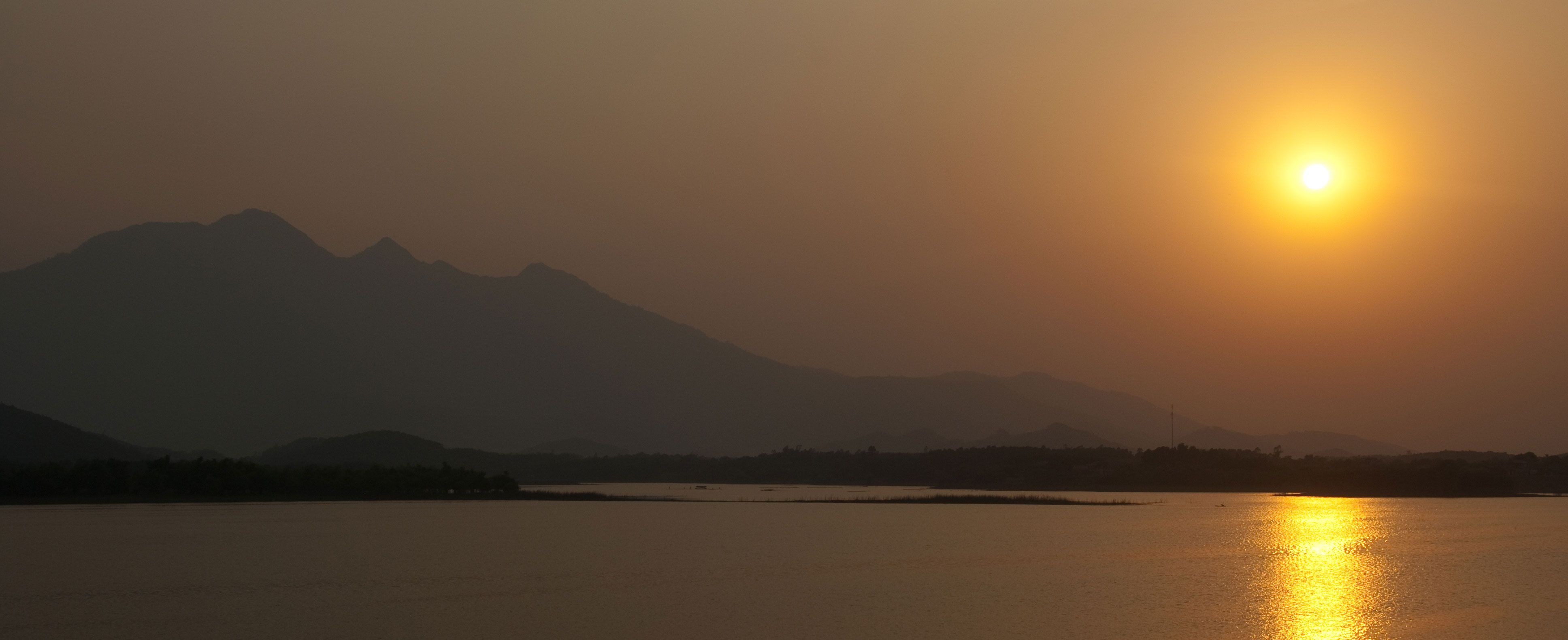 Dong Mo Sunset