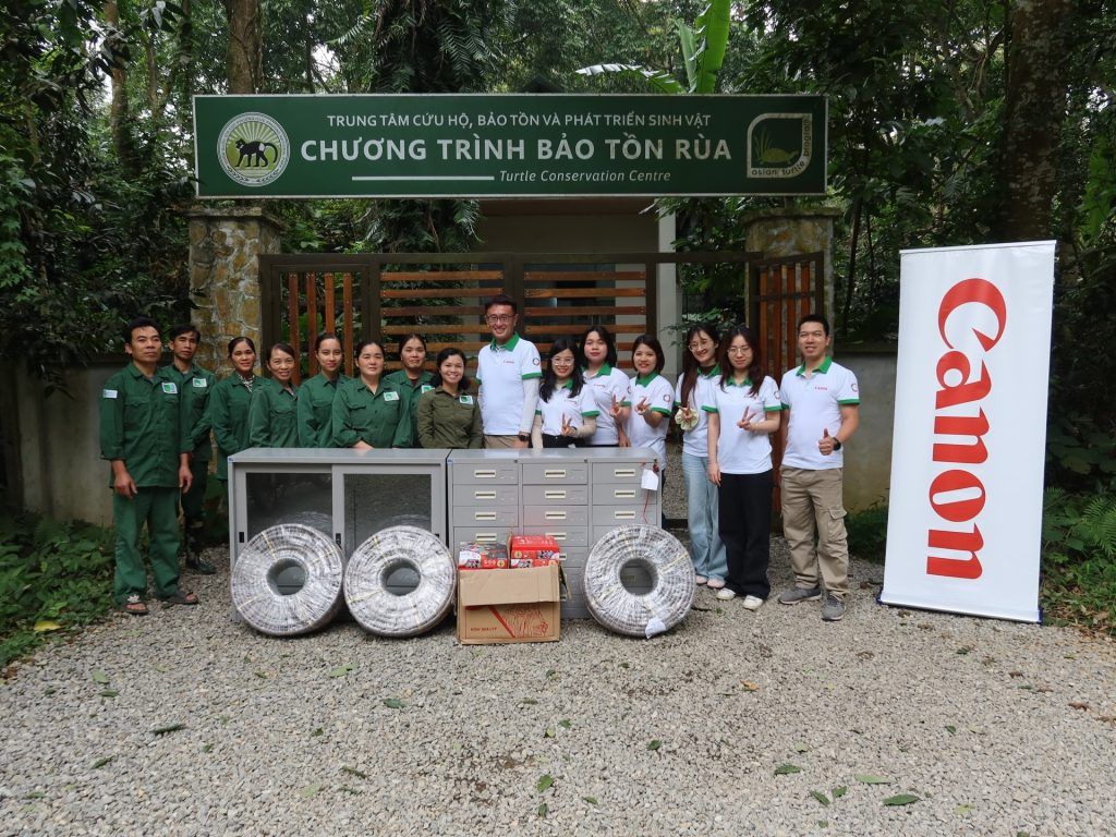 {:en}Canon Vietnam Supports the Turtle Conservation Centre{:}{:vi}Canon Vietnam Supports the Turtle Conservation Centre{:}